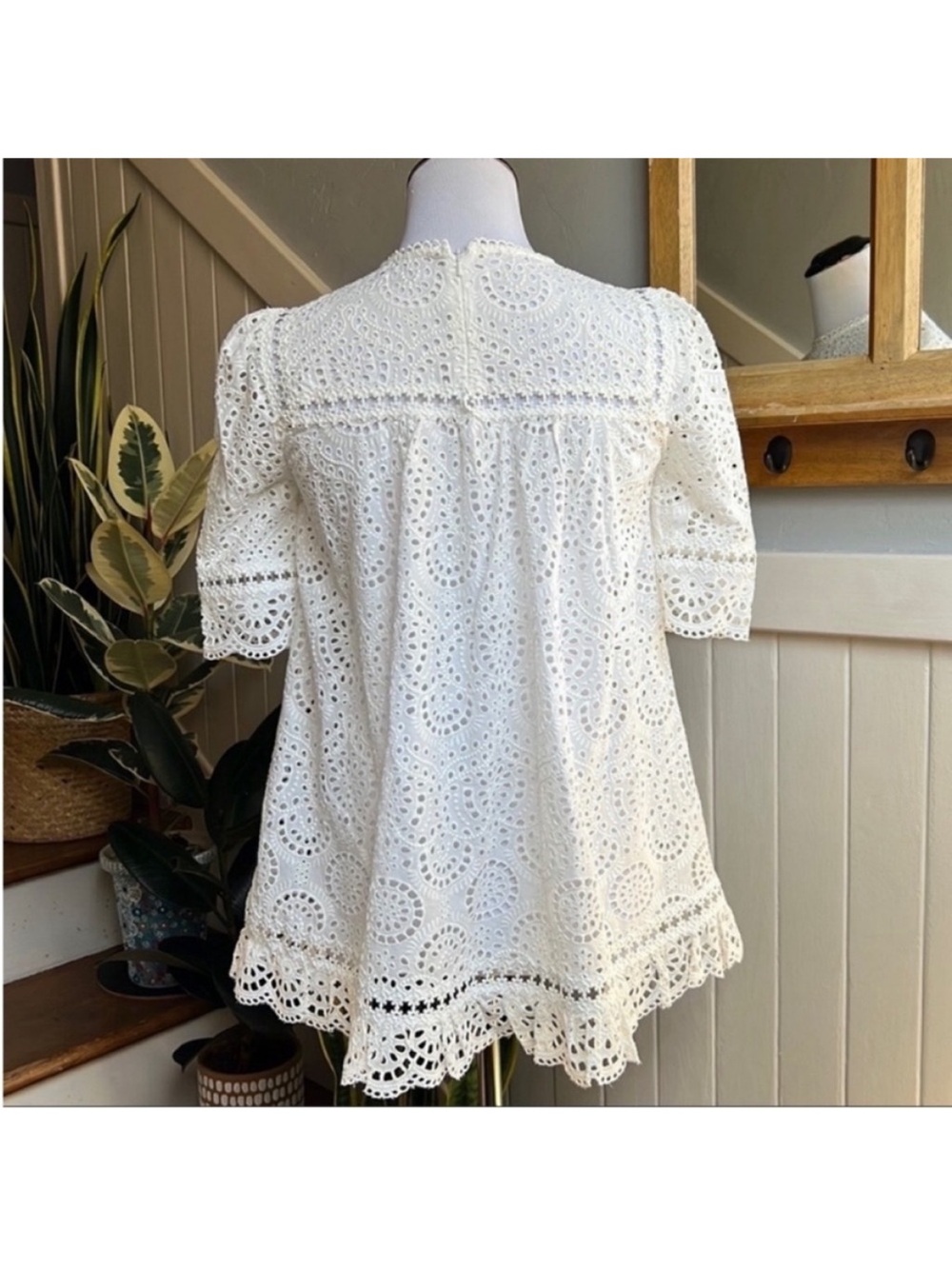 Zimmerman Lace Eyelet Short Sleeve Top in Pearl White Like New EUC - Picture 3 of 14